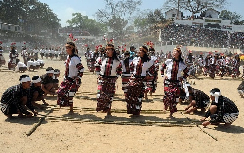 Cheraw Dance: A Traditional One With Bamboo Sticks - India Insights